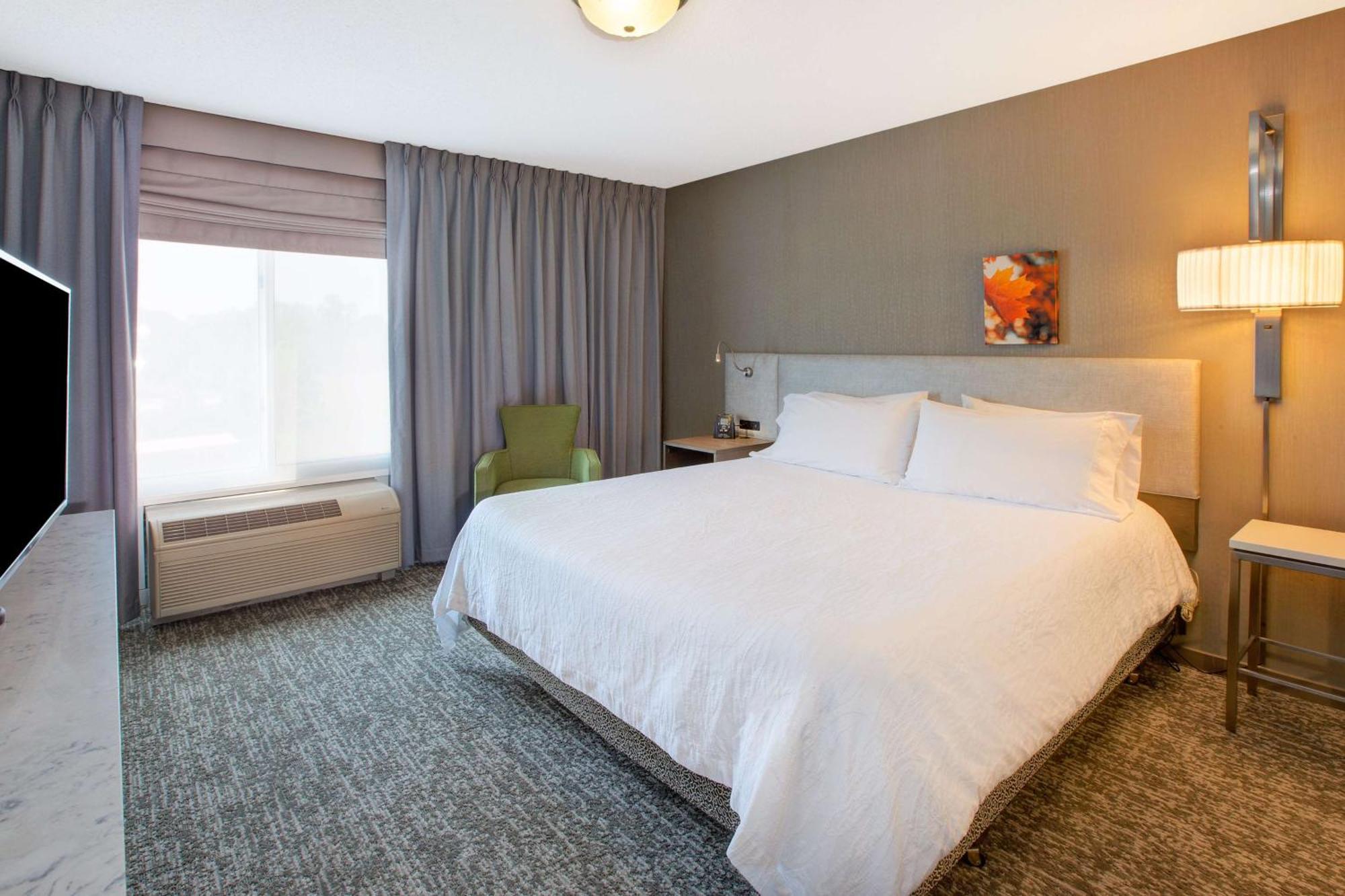 Hilton Garden Inn Честъртън Екстериор снимка