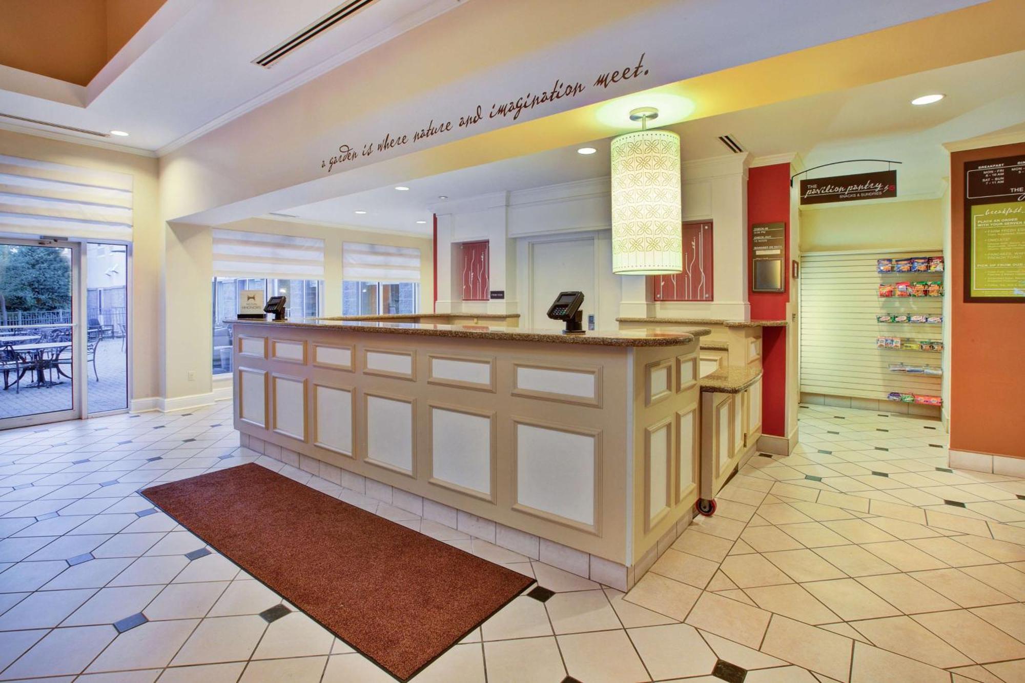 Hilton Garden Inn Честъртън Екстериор снимка